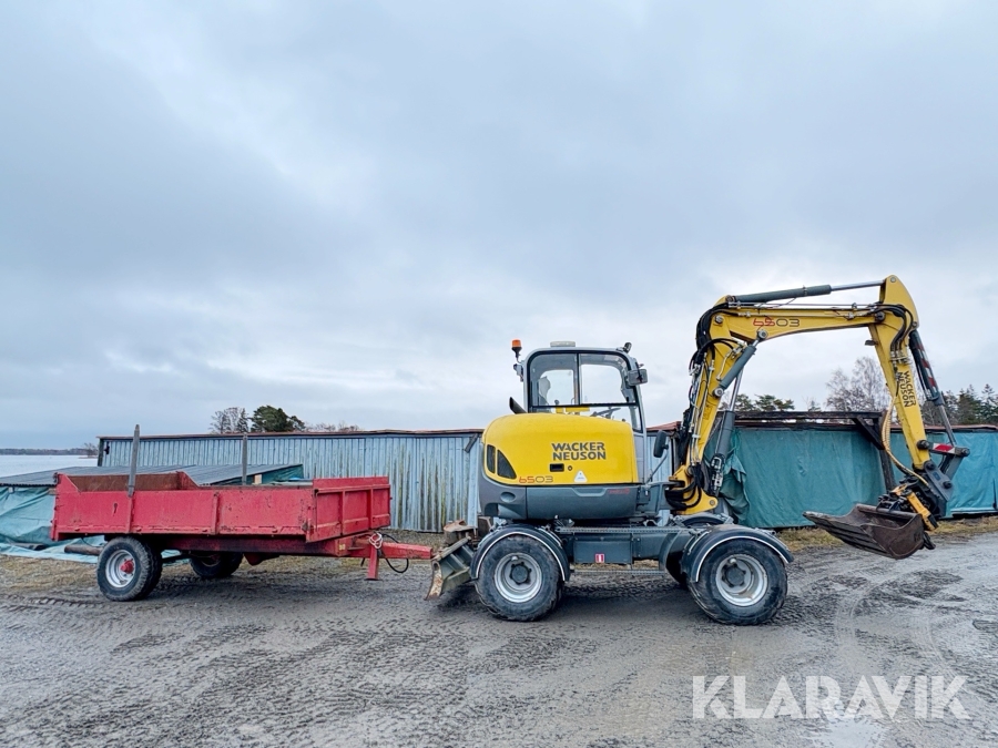 Grävmaskin Wacker Neuson 6503 WD med vagn & redskap