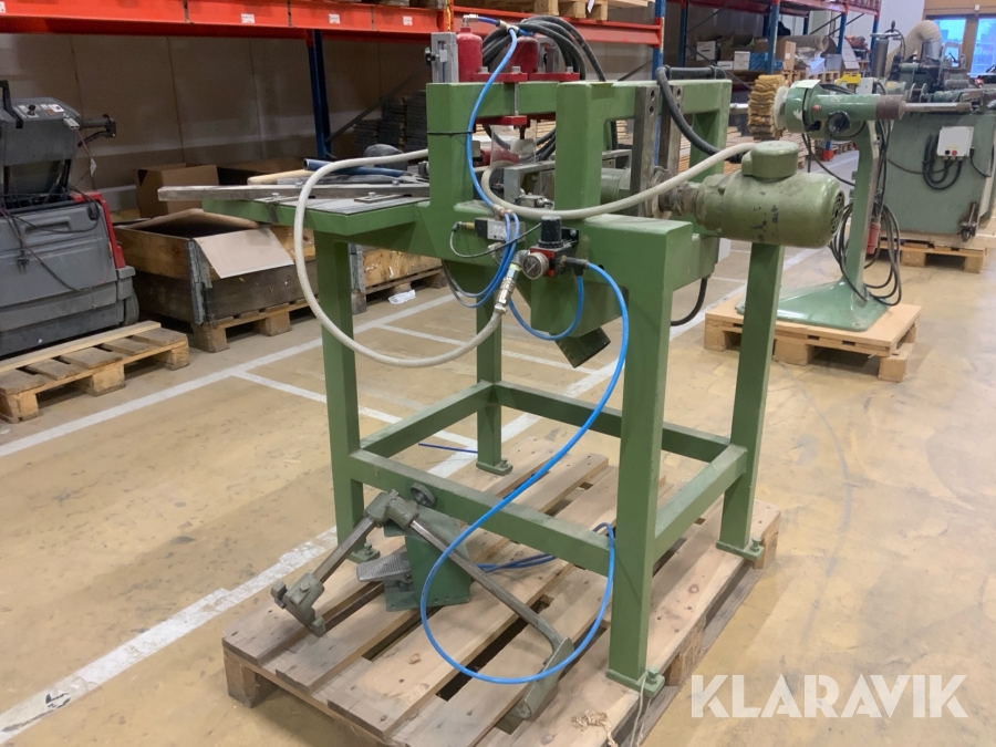 Hörnborr för träbearbetning