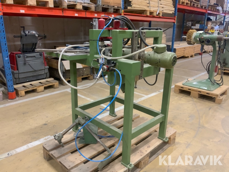 Hörnborr för träbearbetning