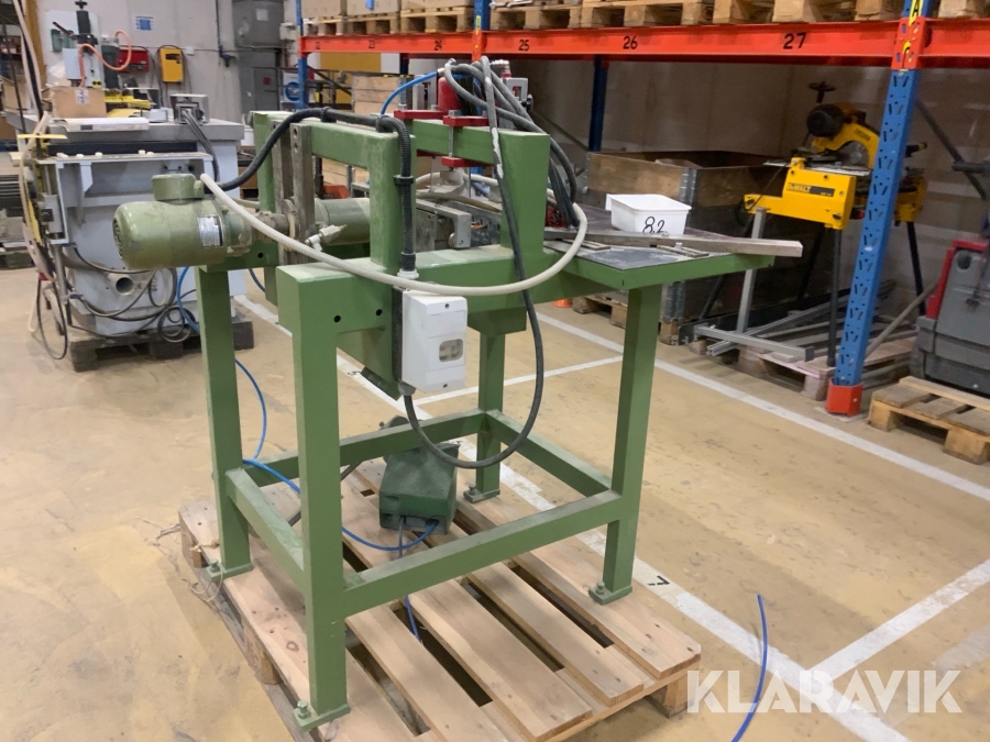 Hörnborr för träbearbetning