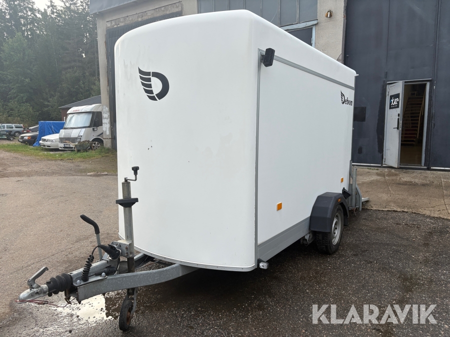 Personbilssläp Debon