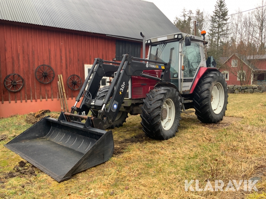 Traktor MF 3080 med lastare