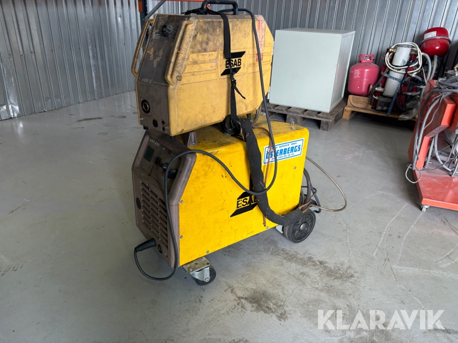 Svets ESAB LAX320