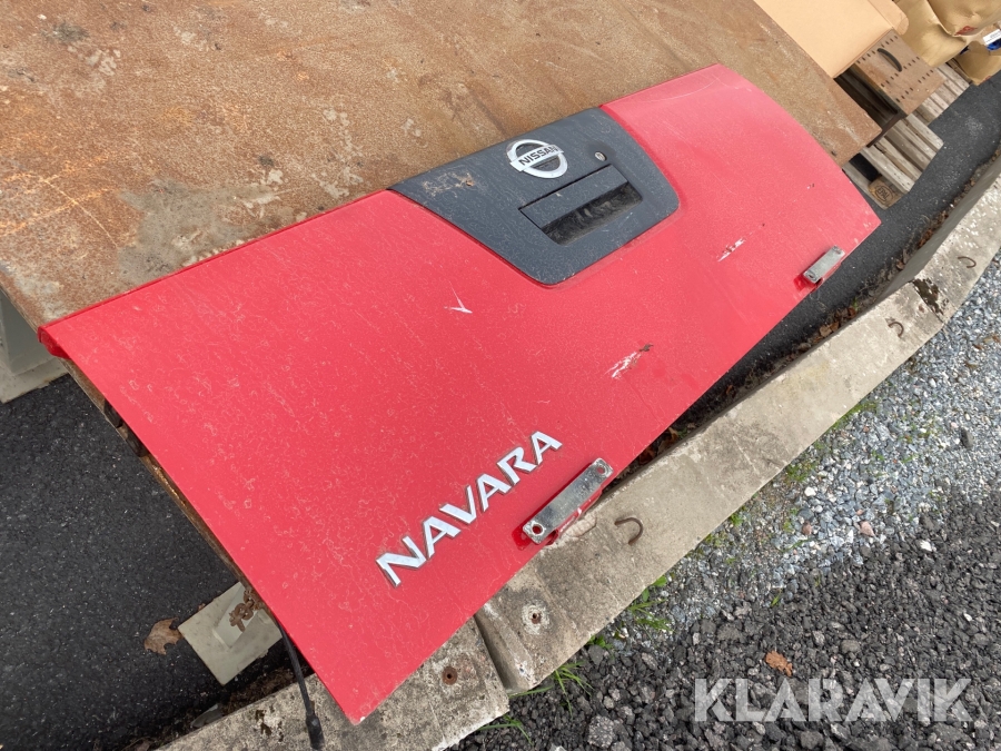 Baklucka Nissan Navara