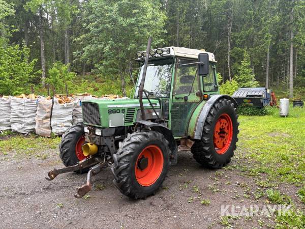 Traktor Fendt 260 SA