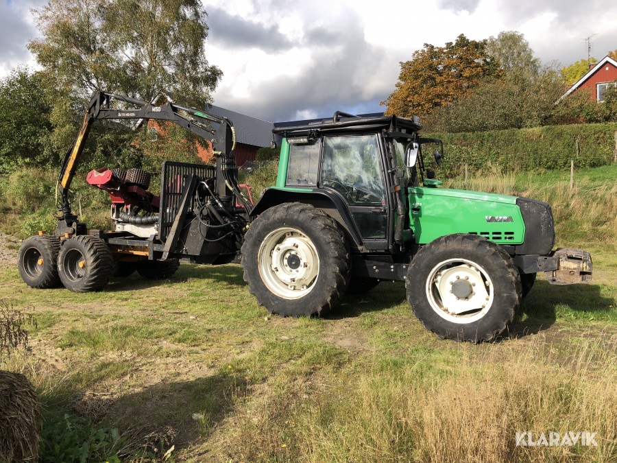 Traktor Valtra 6550 Twintrac / Hypro 755 / Moheda vagn