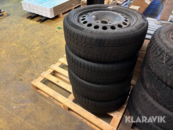 Däck med fälg Tristar 215/55R18 4st