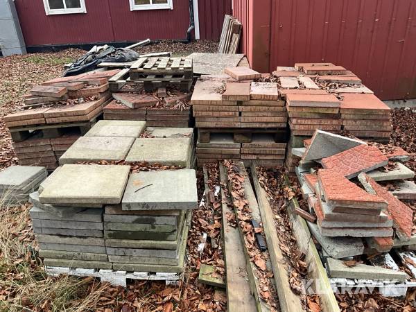 Parti med markplattor