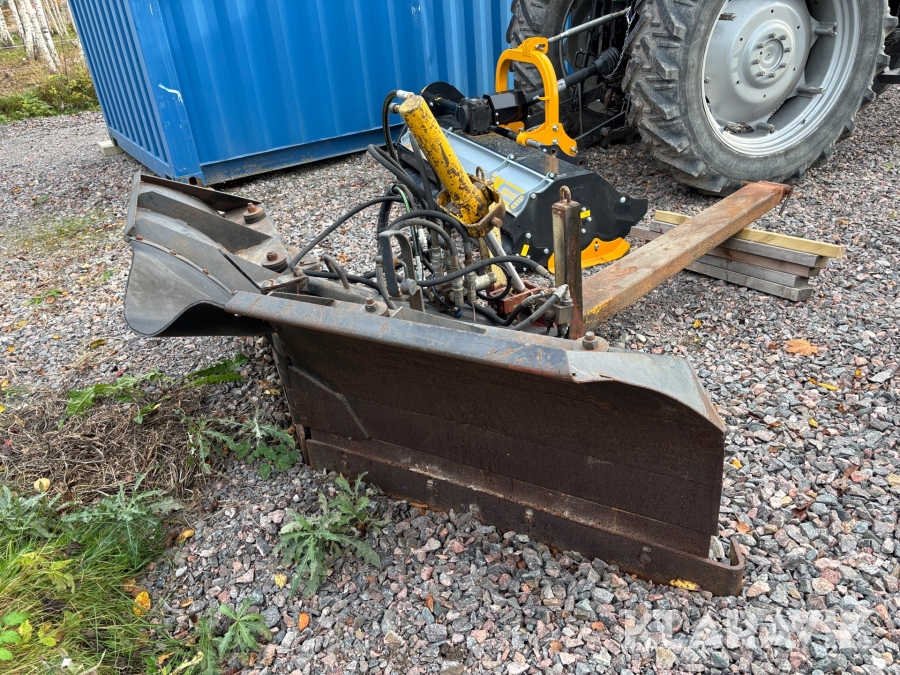 Vikplog till traktor Holms 2,4 m med bomfäste