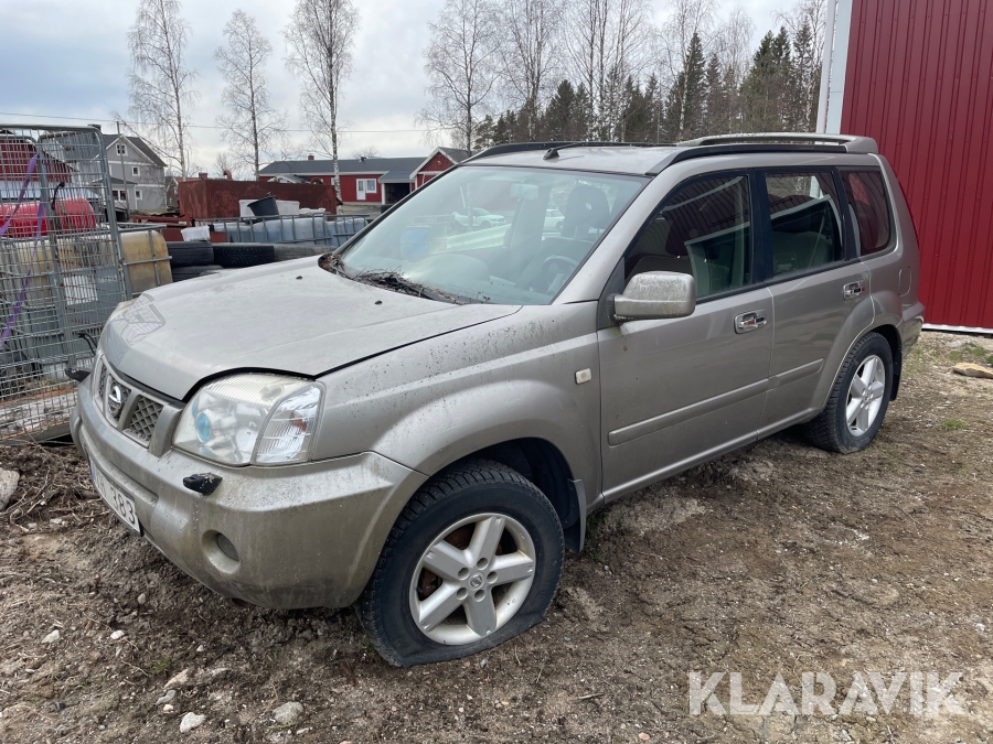 Nissan X-Trail dCi reperationsobjekt