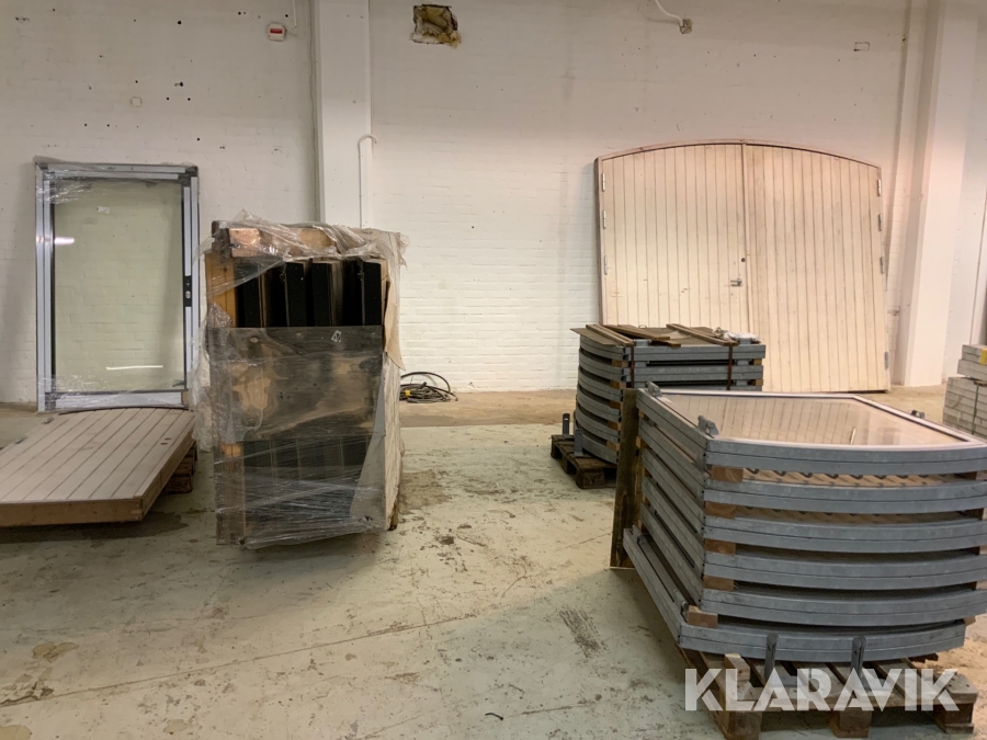 Stallfönster och stalldörrar Y-TE 22 st