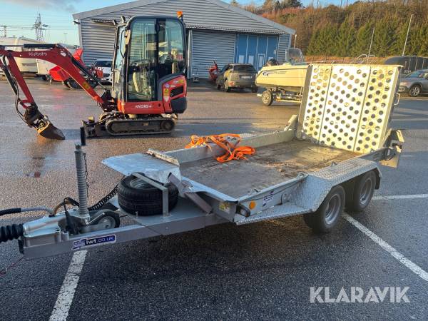 Maskinsläp Ifor Williams 2700kg