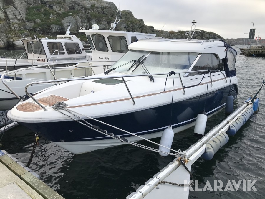 Motorbåt Aquador 23 DC / HT / AW diesel