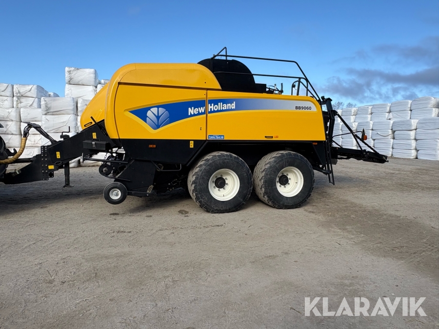 Fyrkantspress New Holland BB9060 CropCutter
