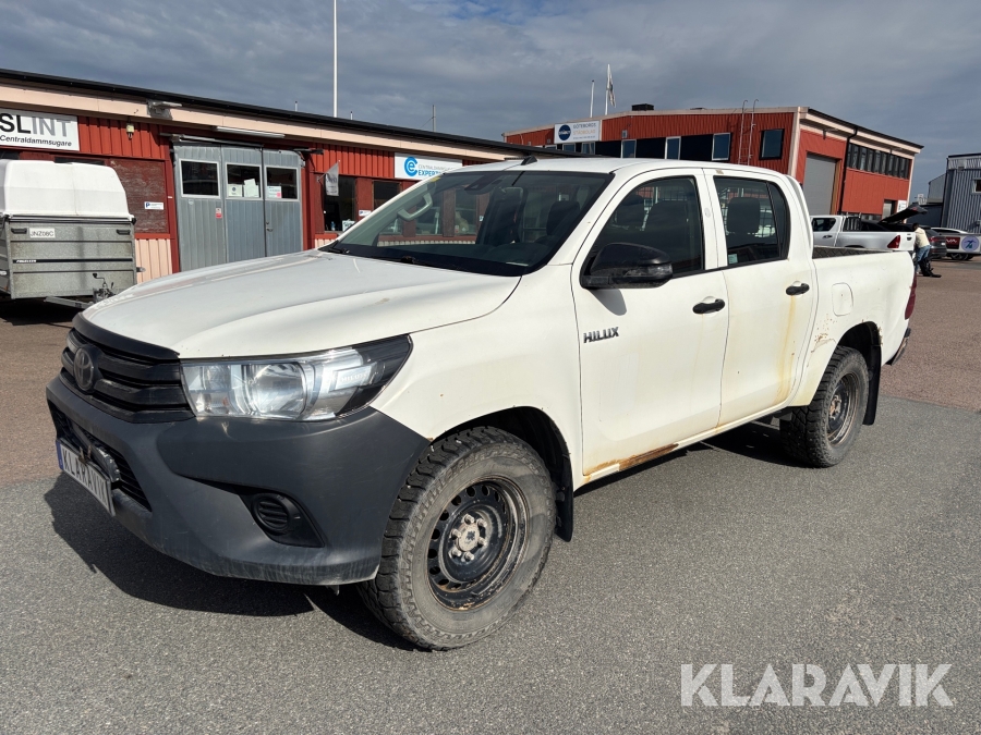 Pickup Toyota Hilux Dubbelhytt 2.4 AWD