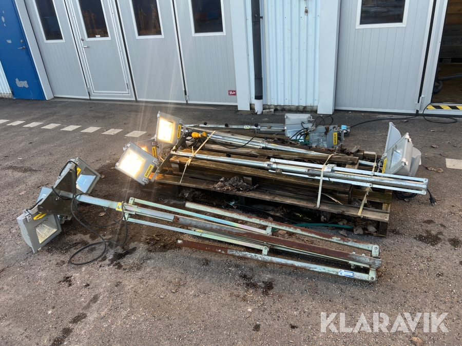 Belysningsmaster 4 st  Conlight & HFEX Bamek & universum