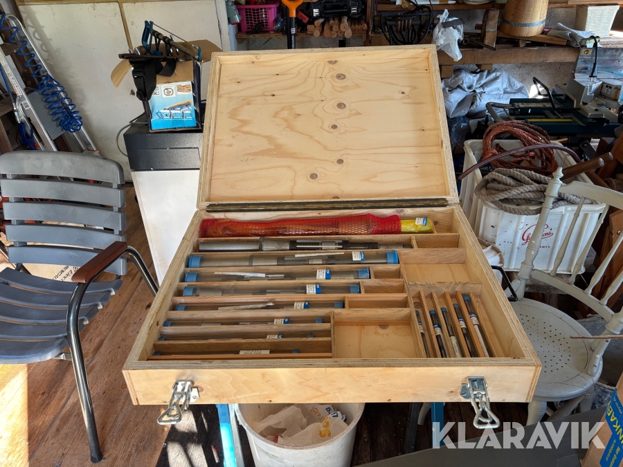 Parti med ställbara brotschar Luna Hunger med styrning 15 st