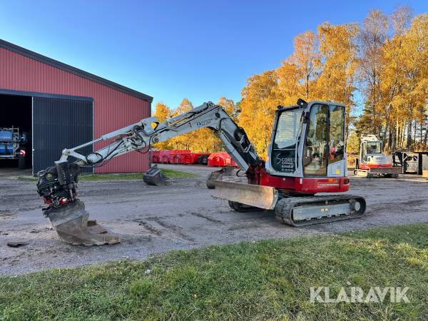 Grävmaskin Takeuchi TB257FR med redskap