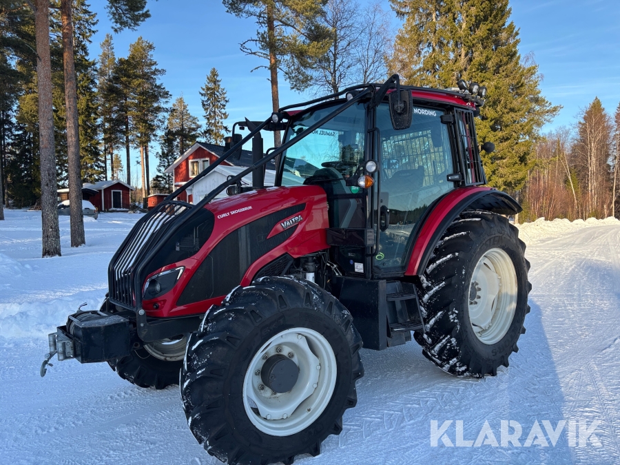Traktor Valtra A104