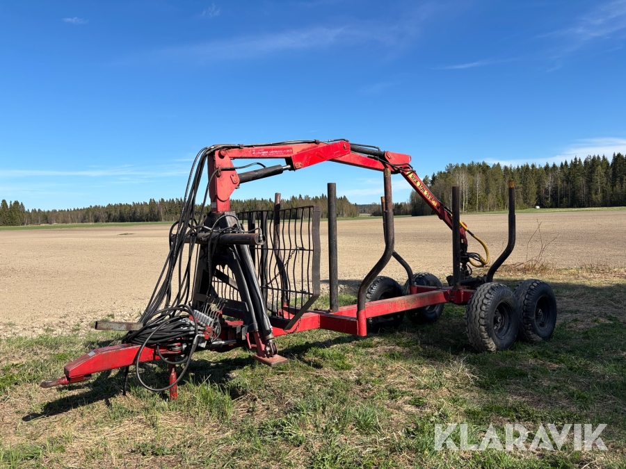 Skogsvagn med kran Pellonpaja OY 19H
