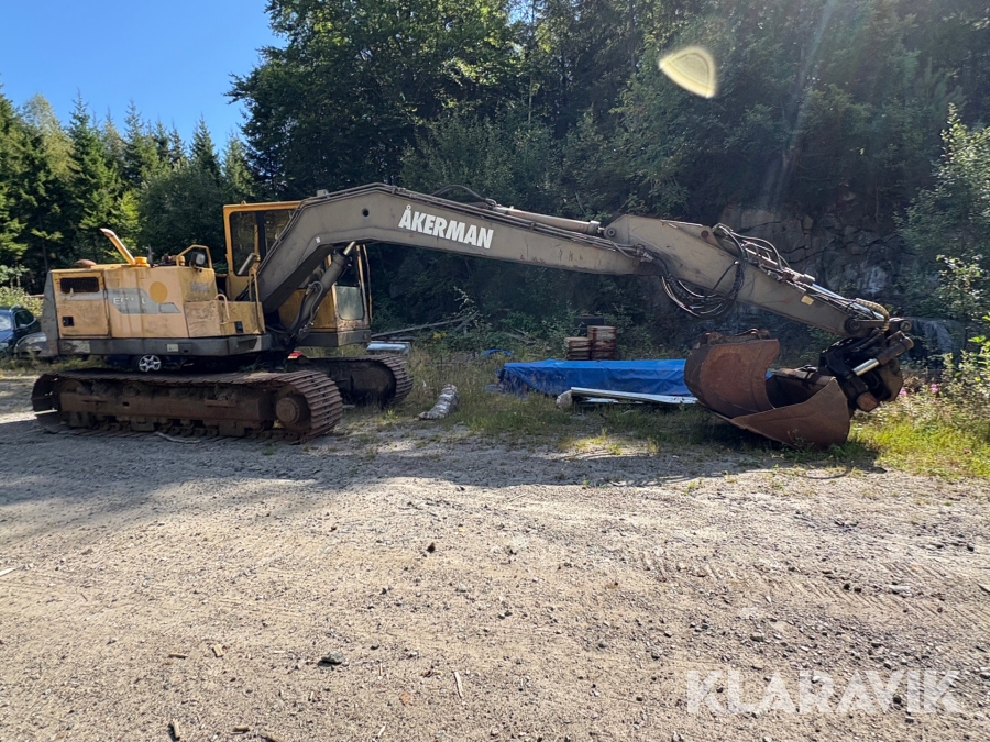 Grävmaskin Åkerman EC150