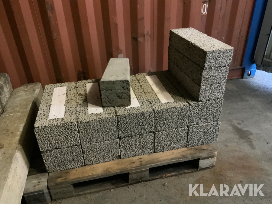 Lekasten samt 1st plint