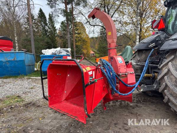 Flistugg Farmi Forest / Chipper CH 260
