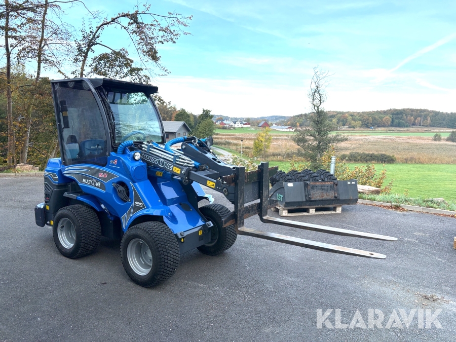 Hjullastare Multione 5,2 25 HP 2 Gen 4WD Hydrostatic med redskap