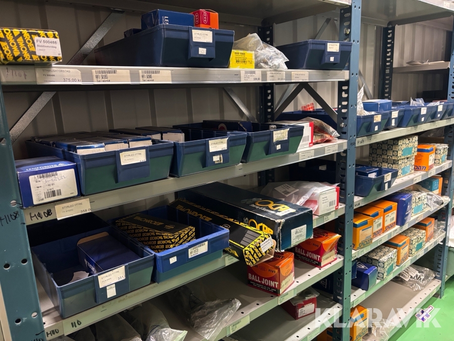 Bildelar blandat parti drivknutar och framvagnsdelar