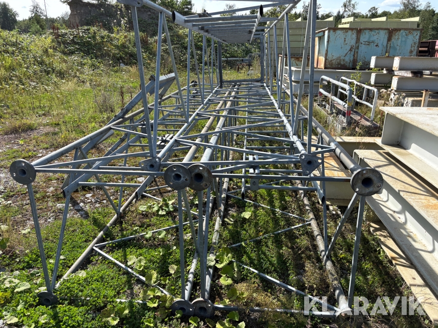 Belysningsmast 18 m 1st med betongfundament