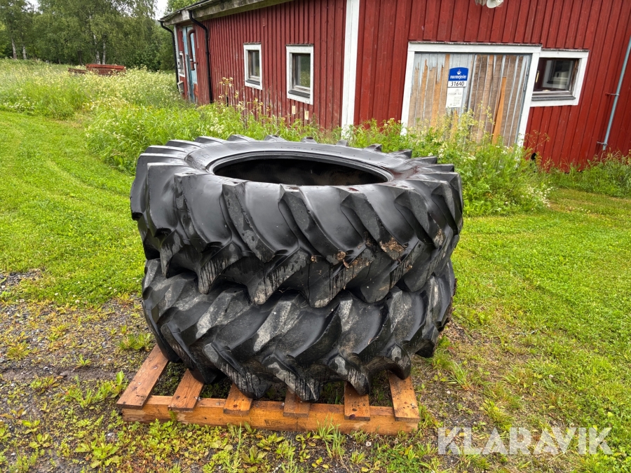 Däck Goodyear 18.4-34 2 st
