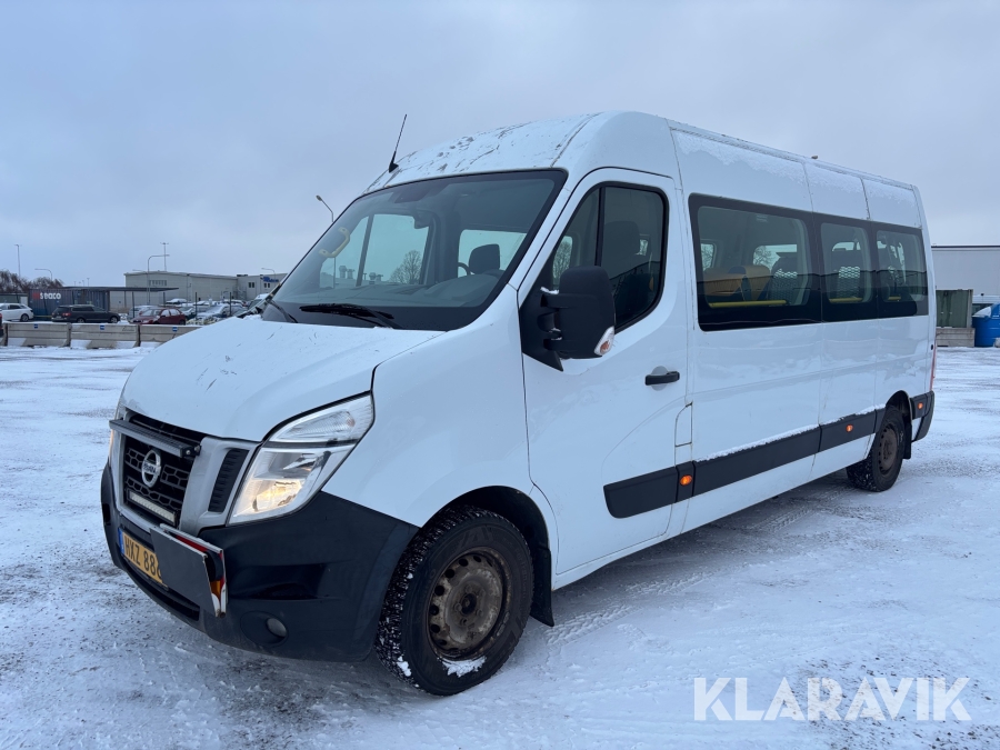 Minibuss Nissan NV400
