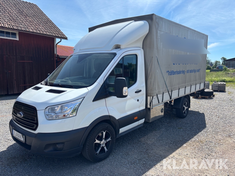 Ford Transit med flak och kapell