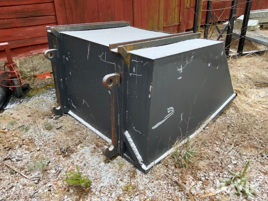 Containerskopa stora bm-fäste