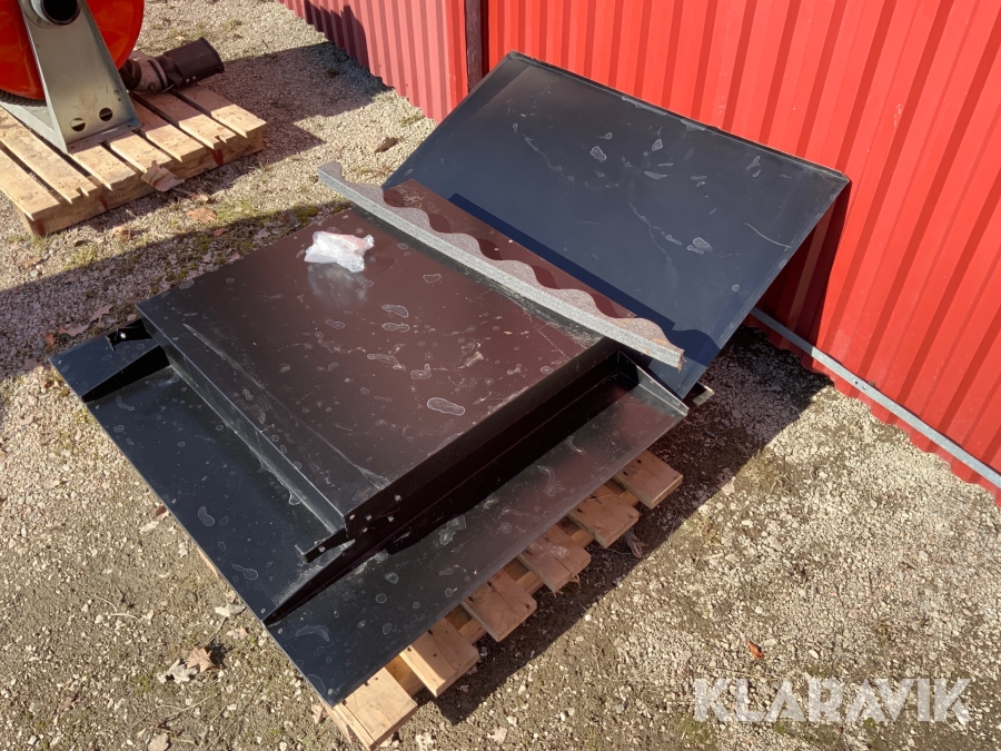 Taklucka i plåt 60x60