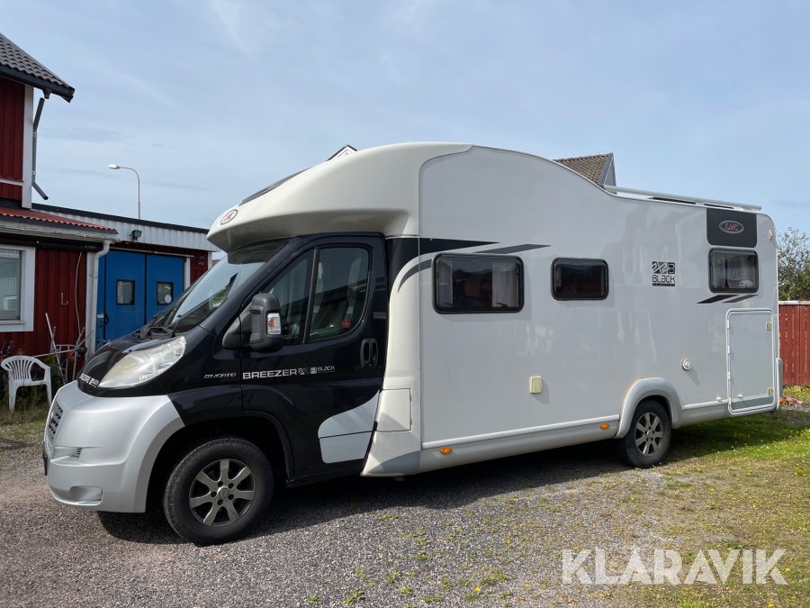 Husbil LMC 730 Breezer Black Selection