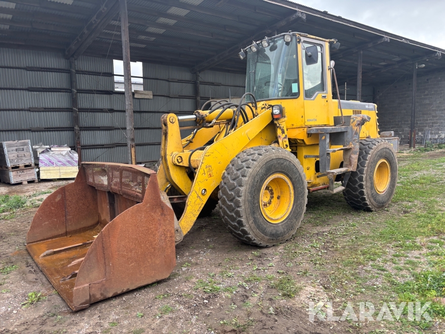 Hjullastare Komatsu WA320 med skopa