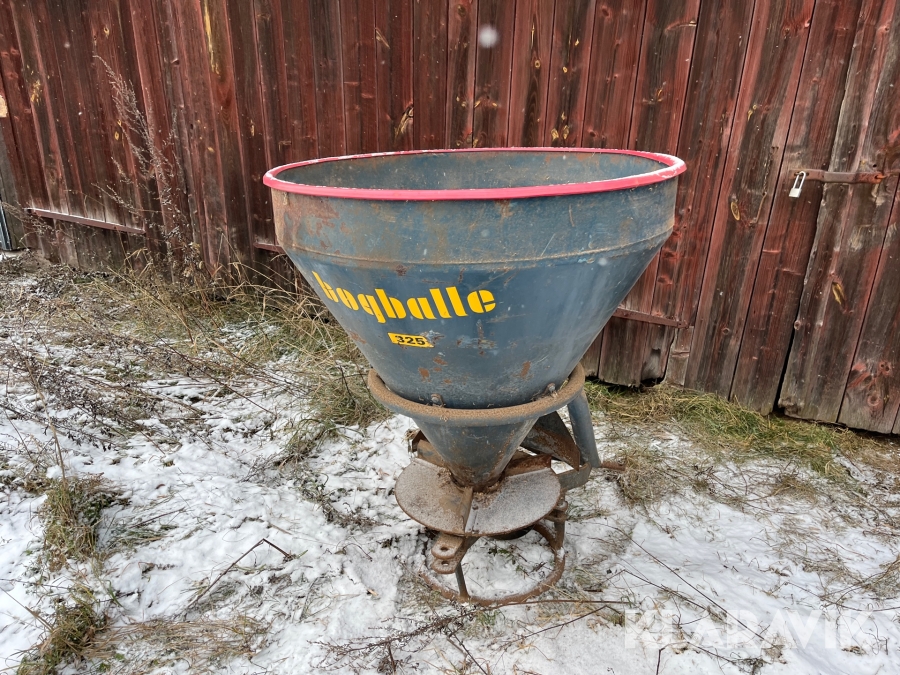 Gödningsspridare Bogballe 325
