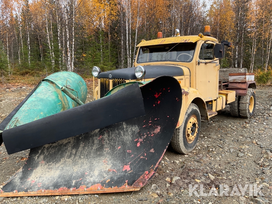 A-traktor plogbil Scania 76