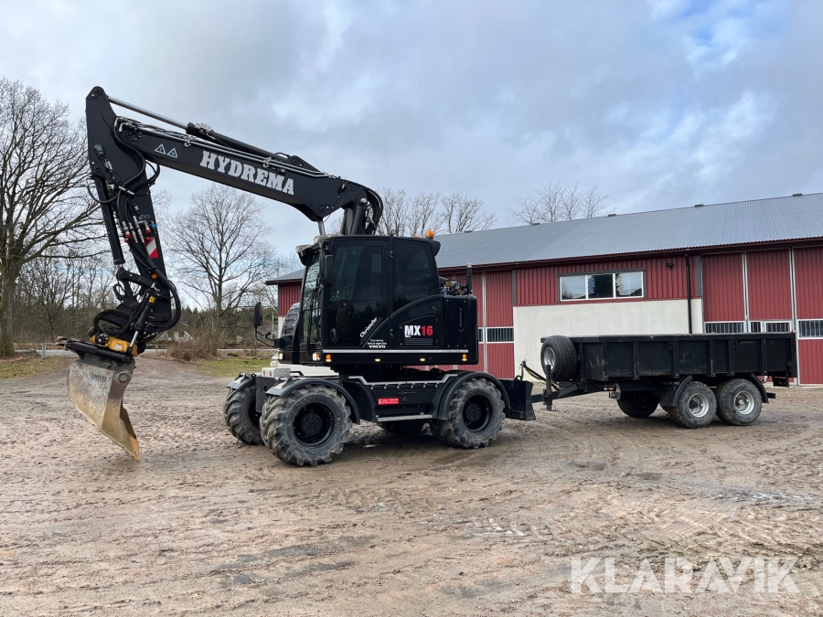 Grävmaskin Hydrema MX16 med tiltrotator och vagn