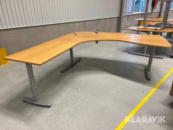 Skrivbord Kinnarps Serie T höj / sänkbart