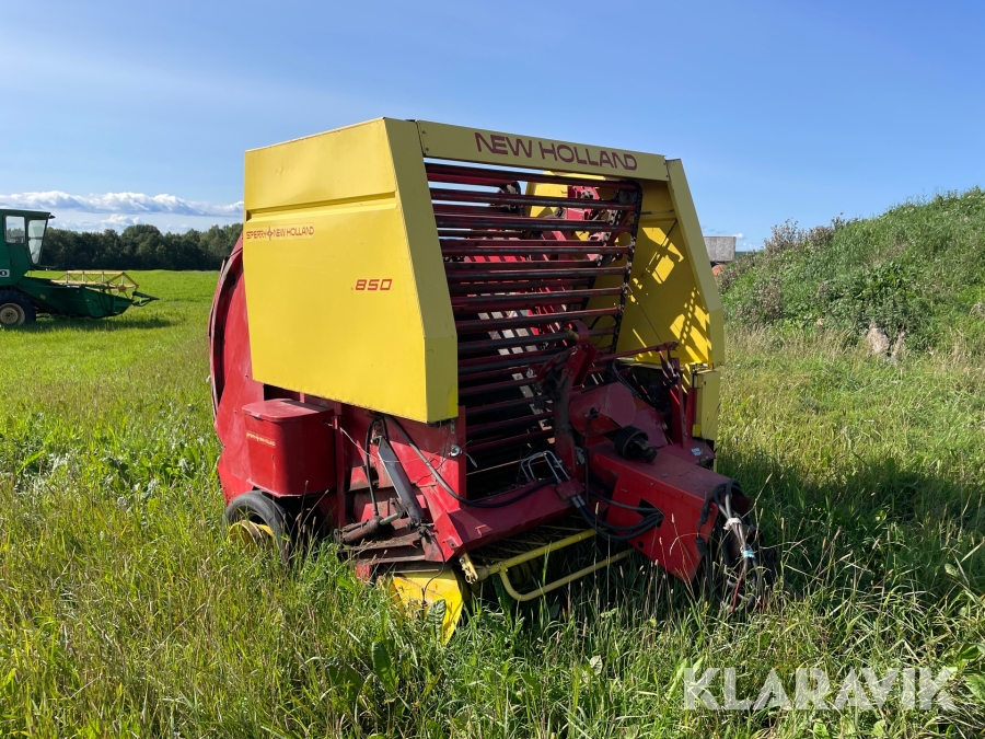Rundbalspress New Holland 850