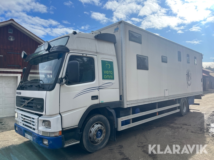 Hästlastbil Volvo FM7 4x2
