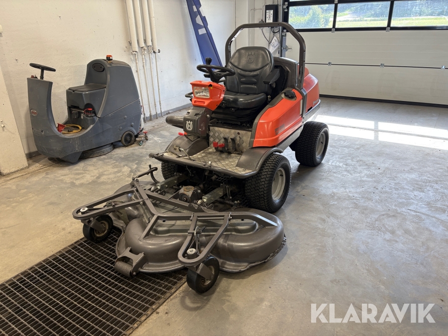 Gräsklippare Husqvarna PT 26D AWD