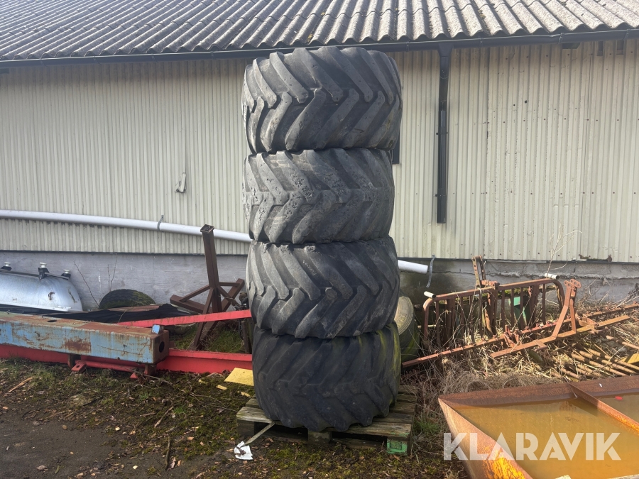 Däck och fälg till hjulgrävare 4 st Nokian Excavator
