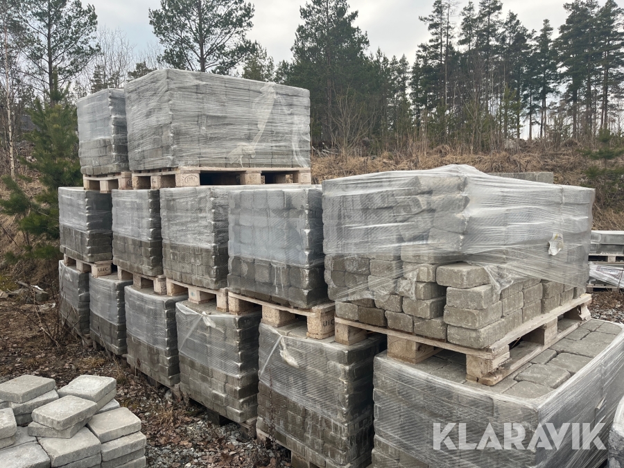 Tumlad marksten Mosaiken hedesunda 13 pall totalt 103 kvm