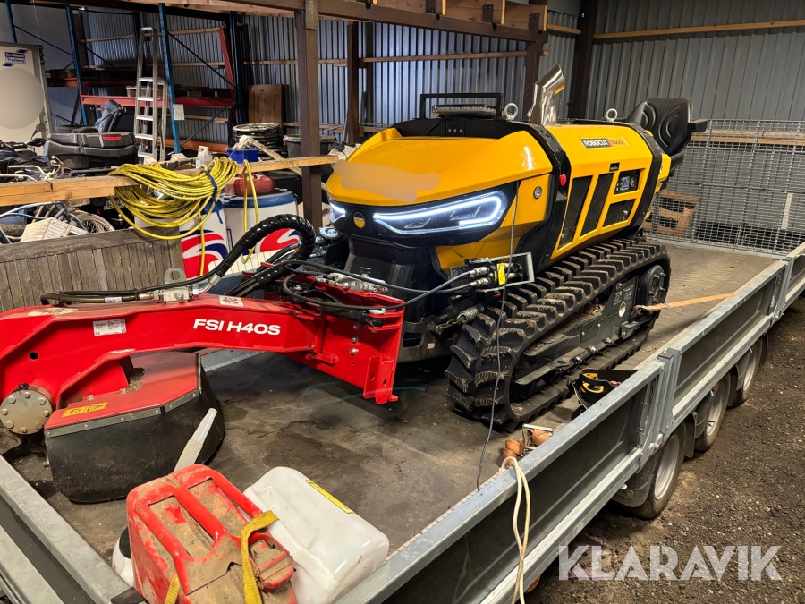 Redskapsbärare McConnel Robocut T600 - med 4 redskap