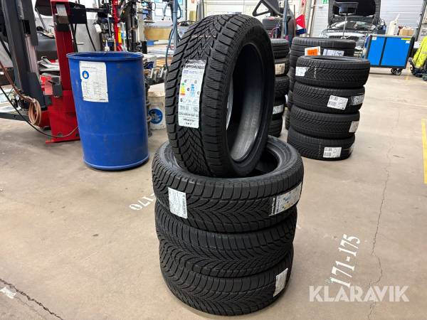 Vinterdäck Goodyear 225/50R18 4 st