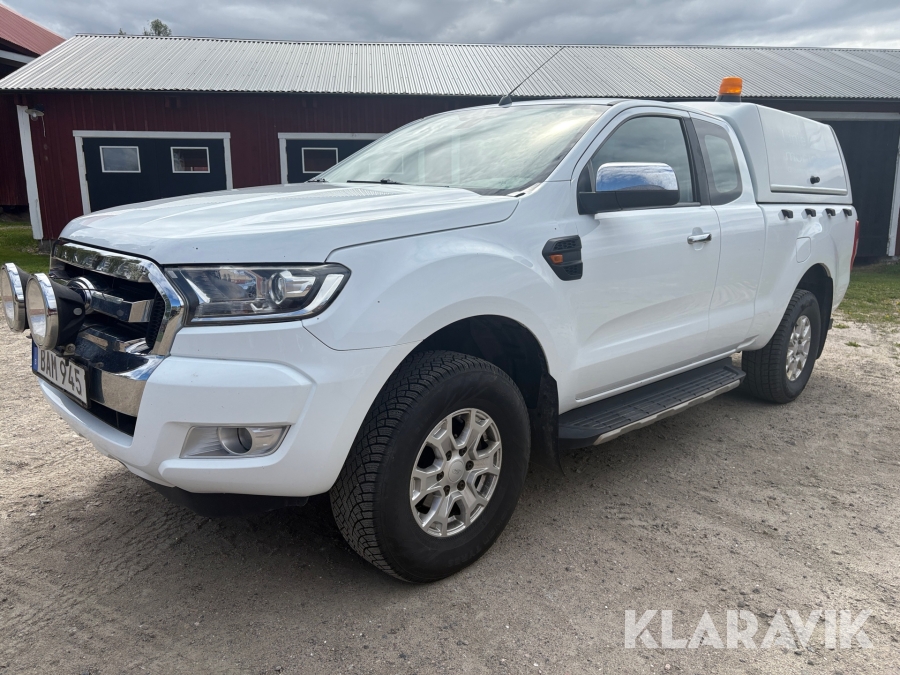 Pickup Ford Ranger Supercab med Hyllsystem
