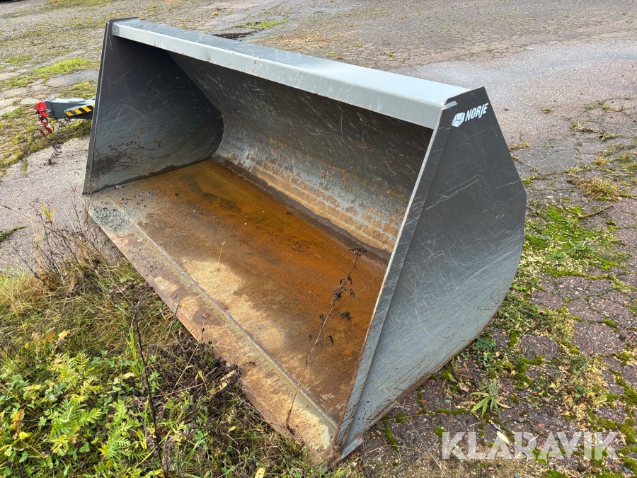 Skopa Norje 2300L Manitou